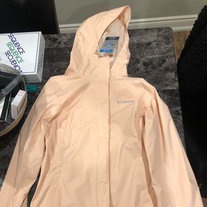 Columbia blush wind breaker